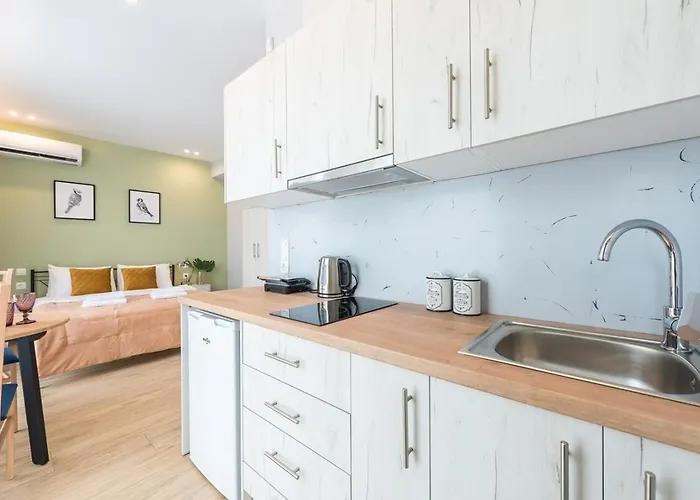 Top Ten Apartment 3