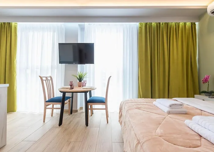 Top Ten Apartment 3
