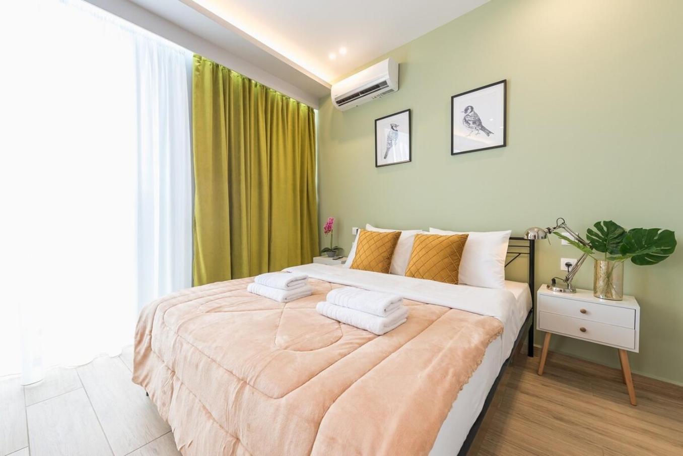 3 Apartment *